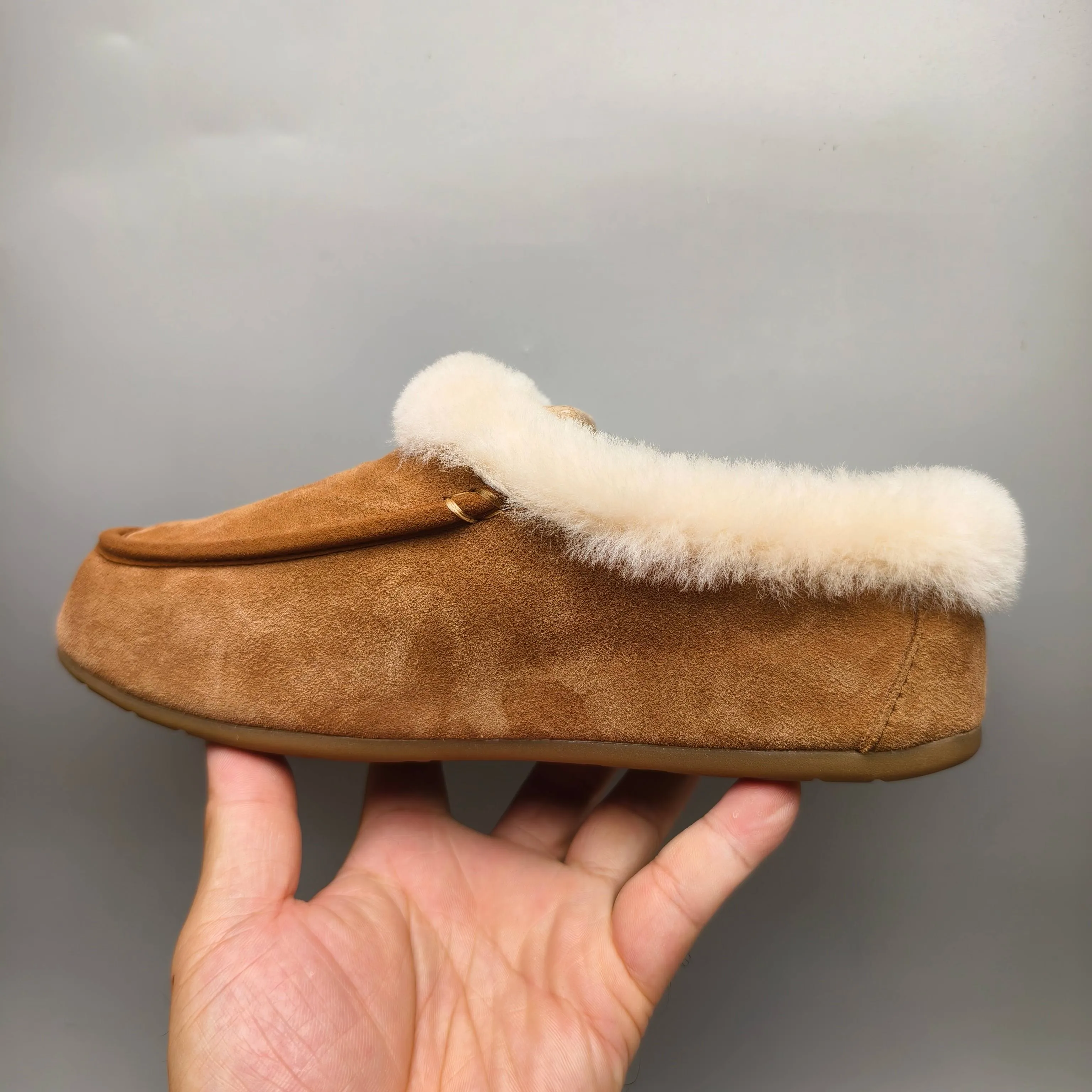 💰440 UGG sheepskin all-in-one snow boots 1391 Slip-on casual home shoes for women Color: maroon black chocolate Matching size: 35-40